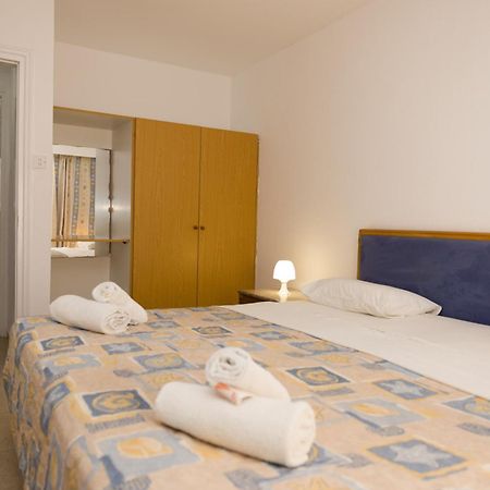 Alecos Hotel Apartments Paphos Exterior foto