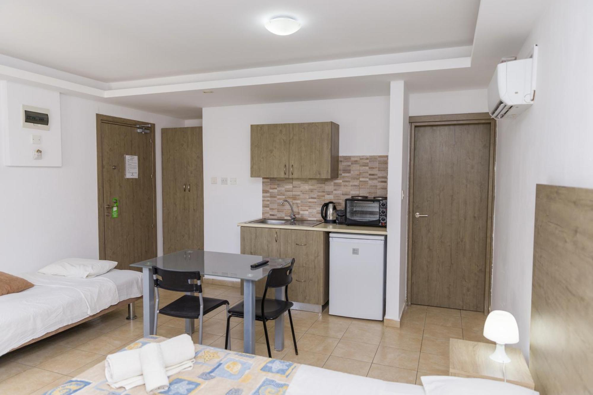 Alecos Hotel Apartments Paphos Exterior foto