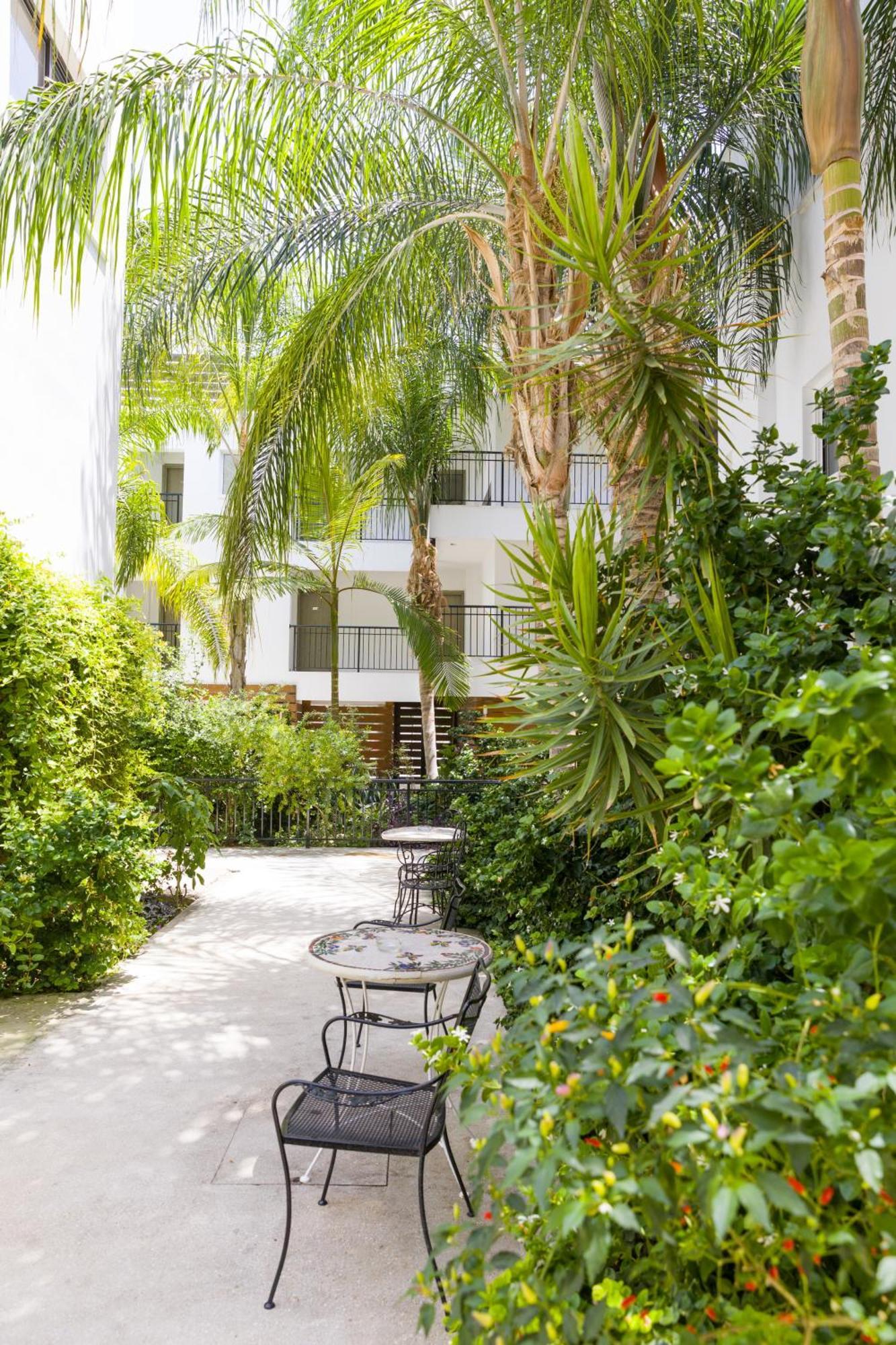 Alecos Hotel Apartments Paphos Exterior foto